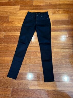 James Jeans Women’s Skinny Jeans in Black
